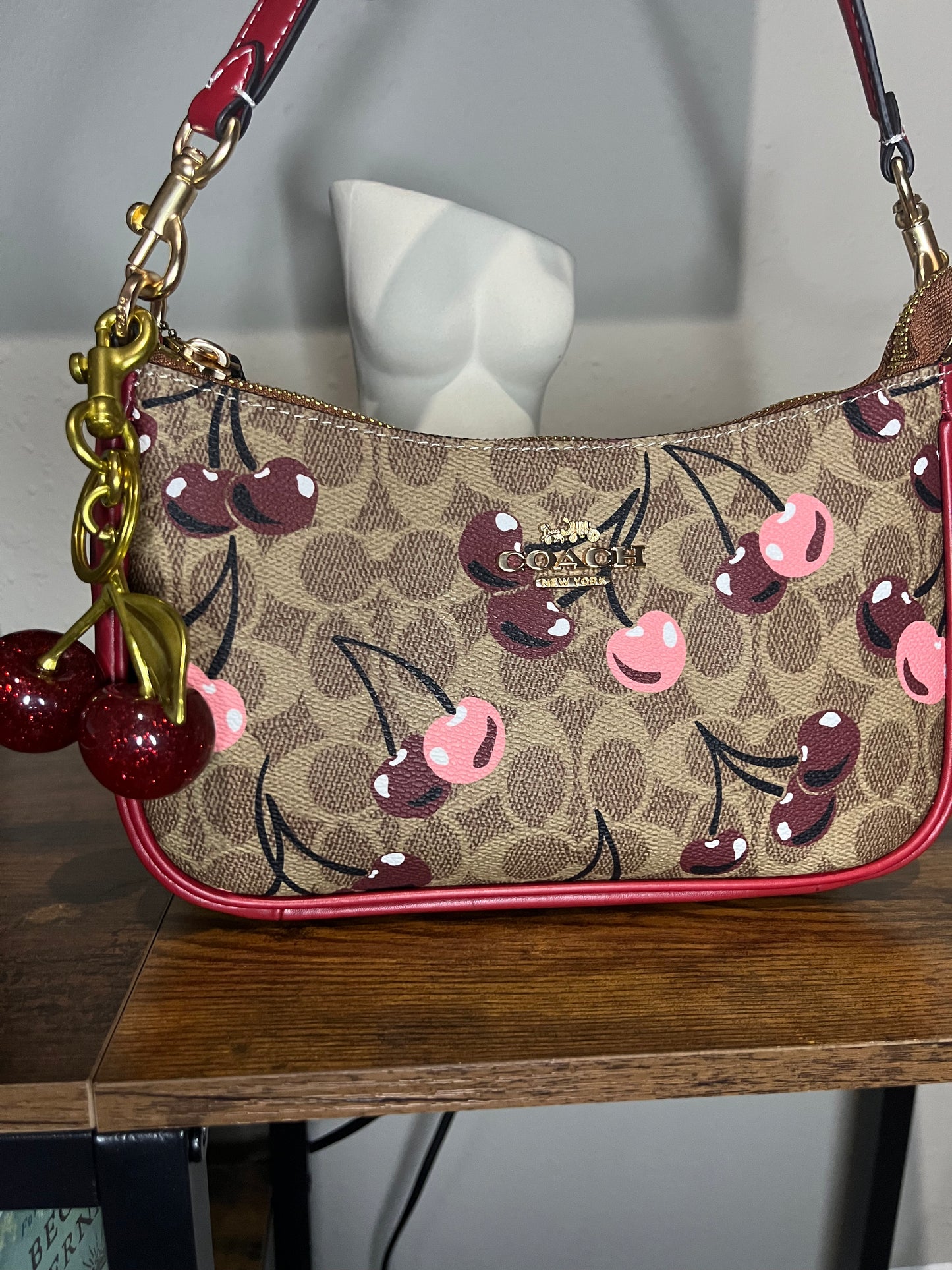 Teri Cherry shoulder bag