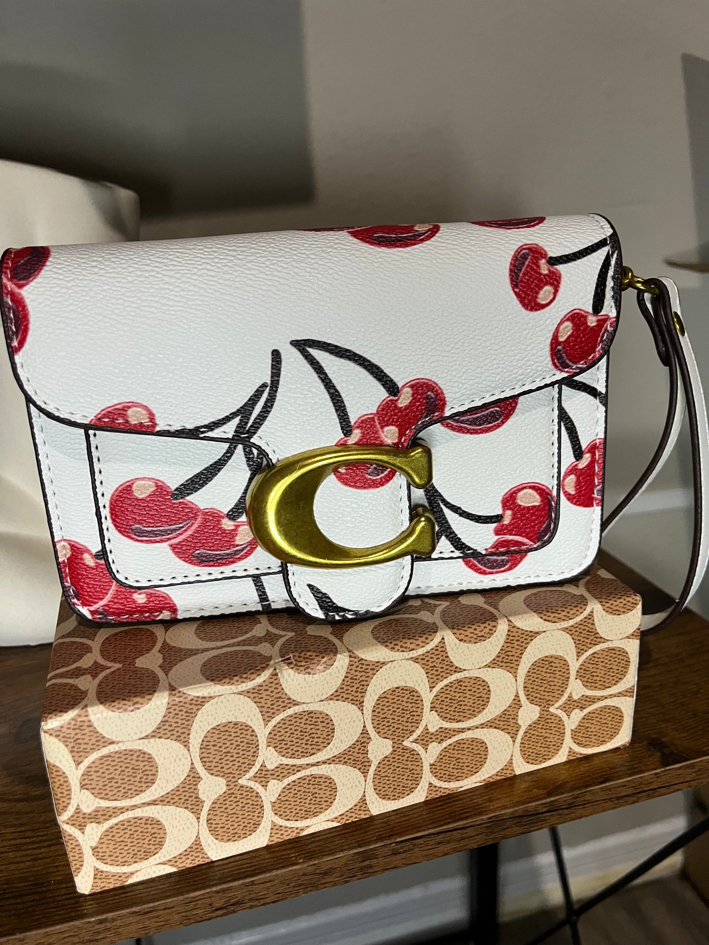 White cherry wristlet